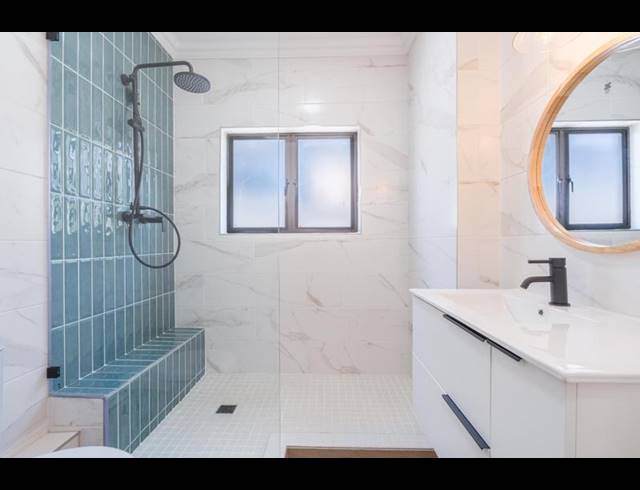 2 BEDROOM APARTMENT FOR SALE IN SALT ROCK